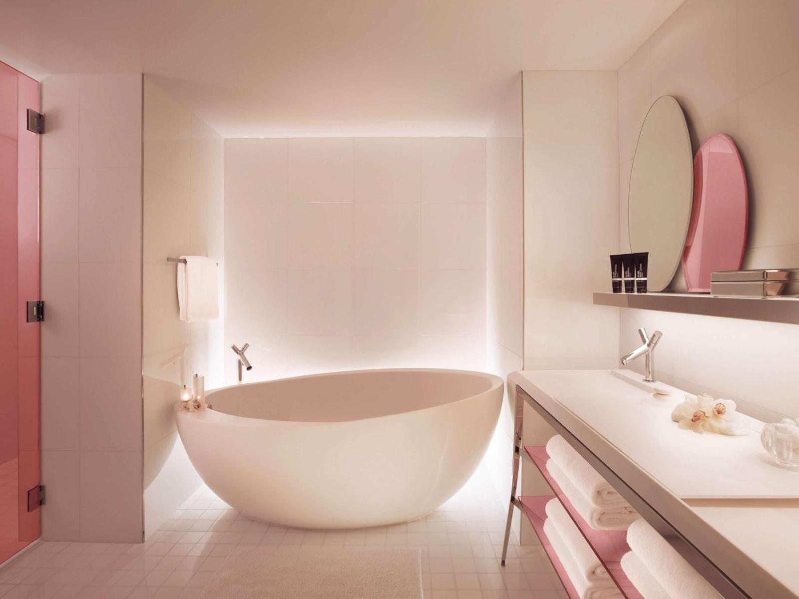 SLS South Beach